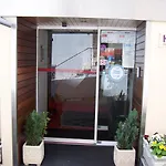 Отель Santa Apolonia