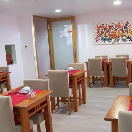 Santa Apolonia 3*
