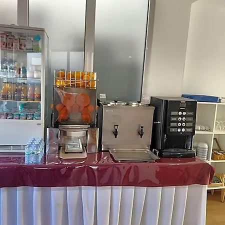 圣塔阿波洛尼娅酒店